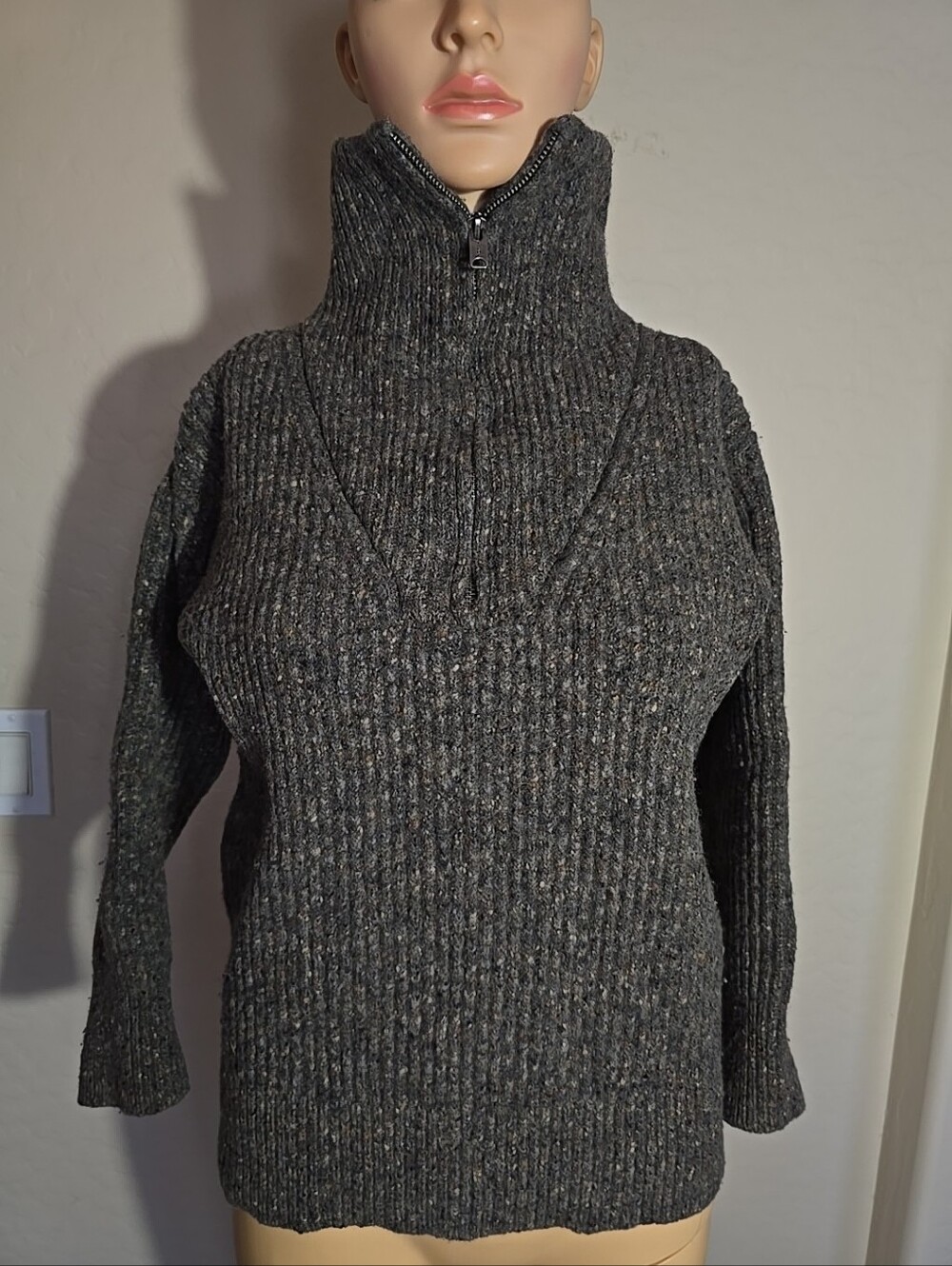 Filson Women’s Gray Ribbed Zip-Neck Sweater Size S